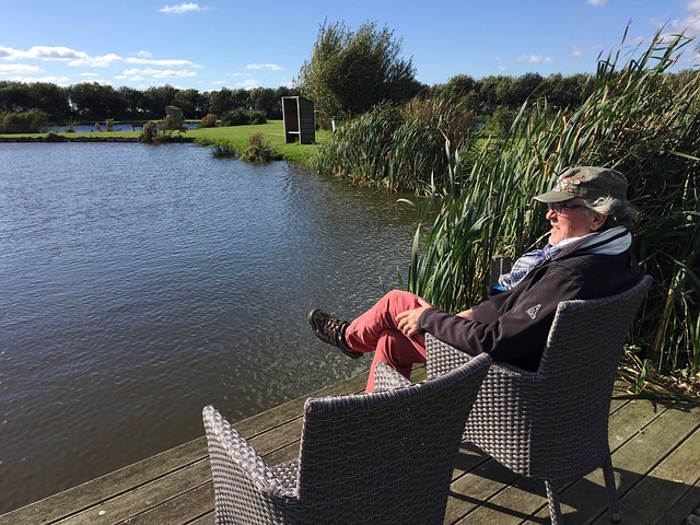 依然具有竞 依然具有竞